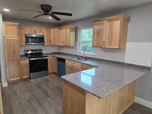 769 S Ozark TRL, Goodman, MO 64843