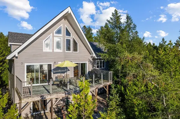 157 Eagle RD, Northern Bruce Peninsula, ON N0H 2R0