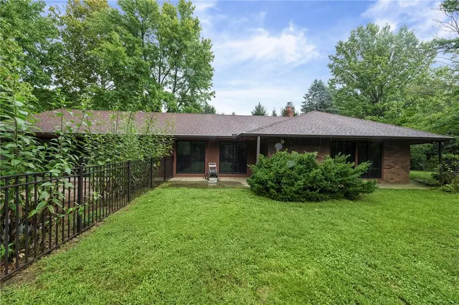 13619 Clementine RD, Smithville, MO 64089