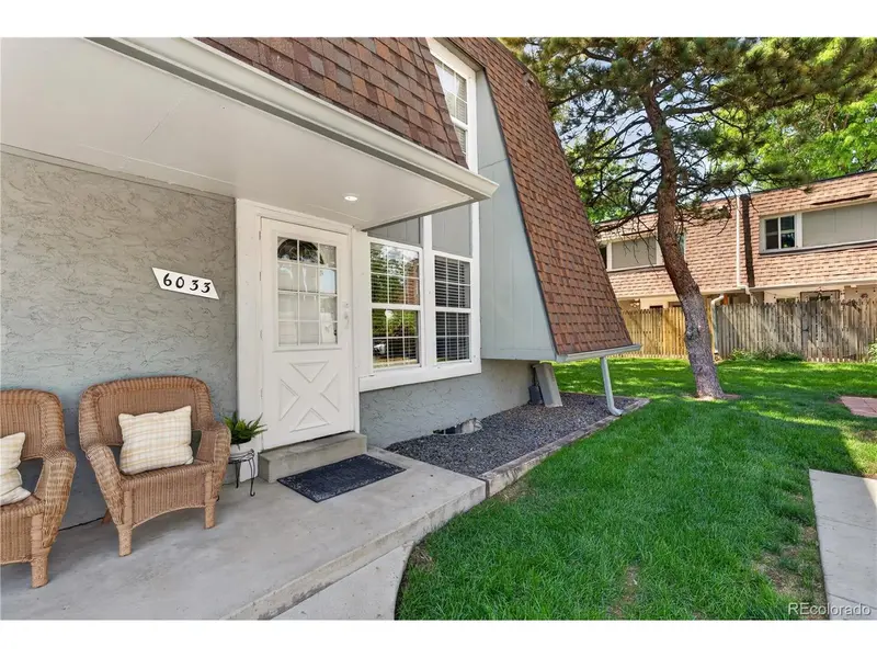 6033 S Sterne, Littleton, CO 80120