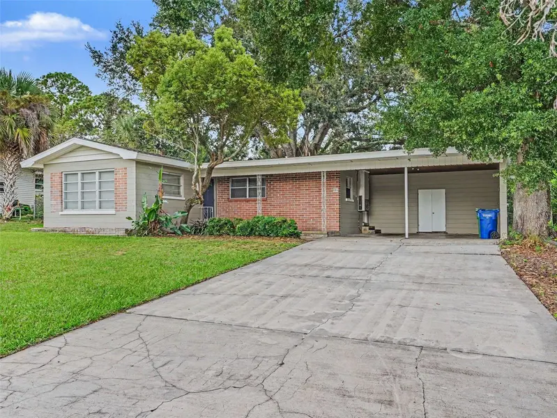 806 AVENUE L SE, Winter Haven, FL 33880