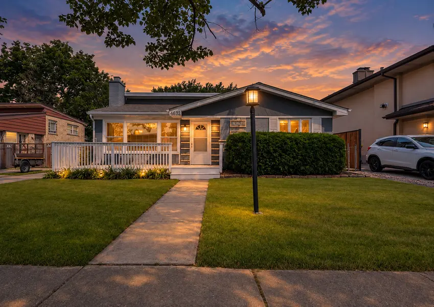 4024 W 106th ST, Oak Lawn, IL 60453