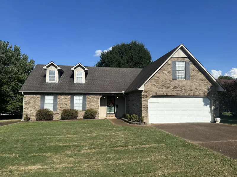 94 New Renfroe St, Lexington, TN 38351