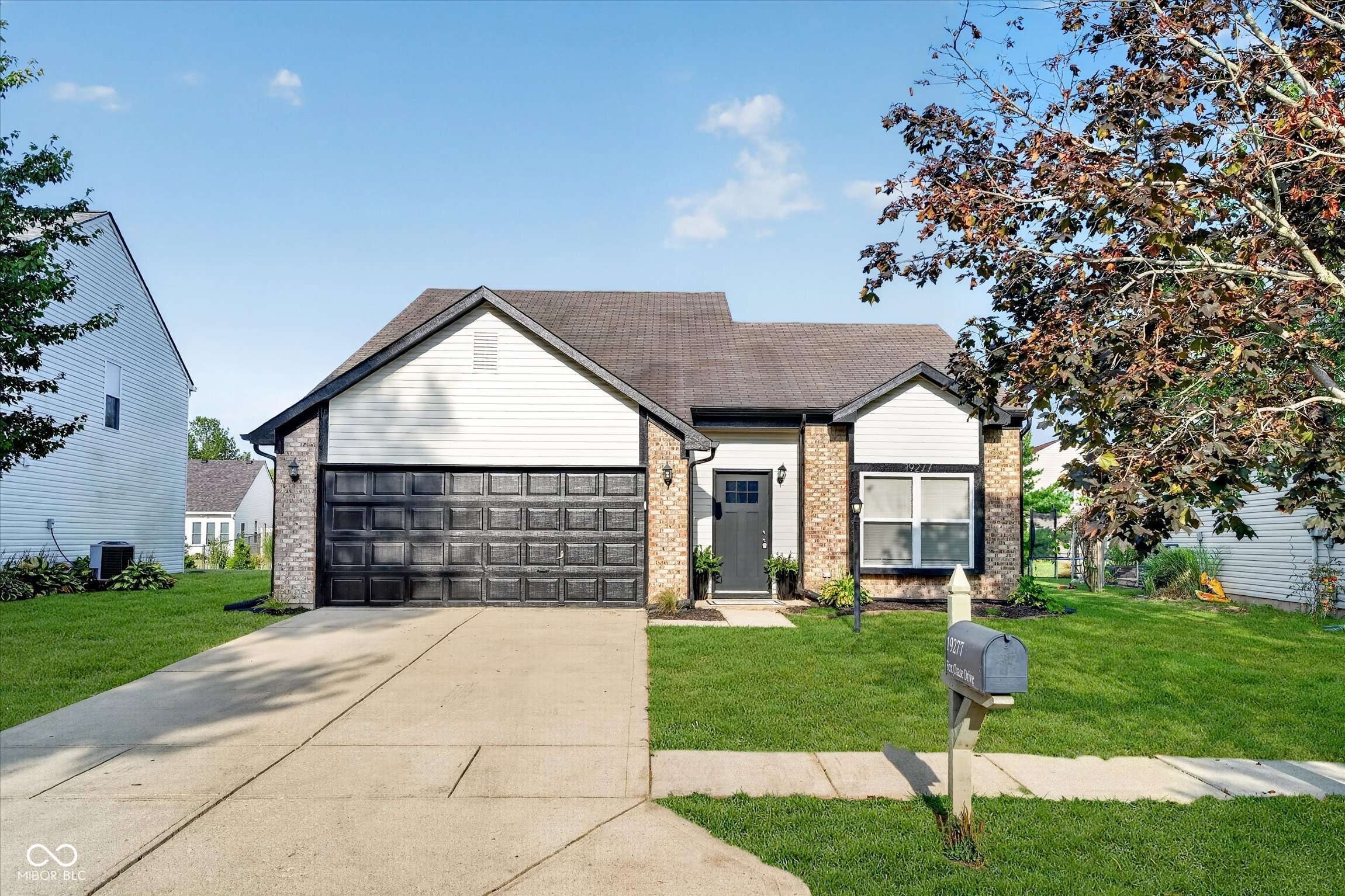 19277 Fox Chase DR, Noblesville, IN 46062