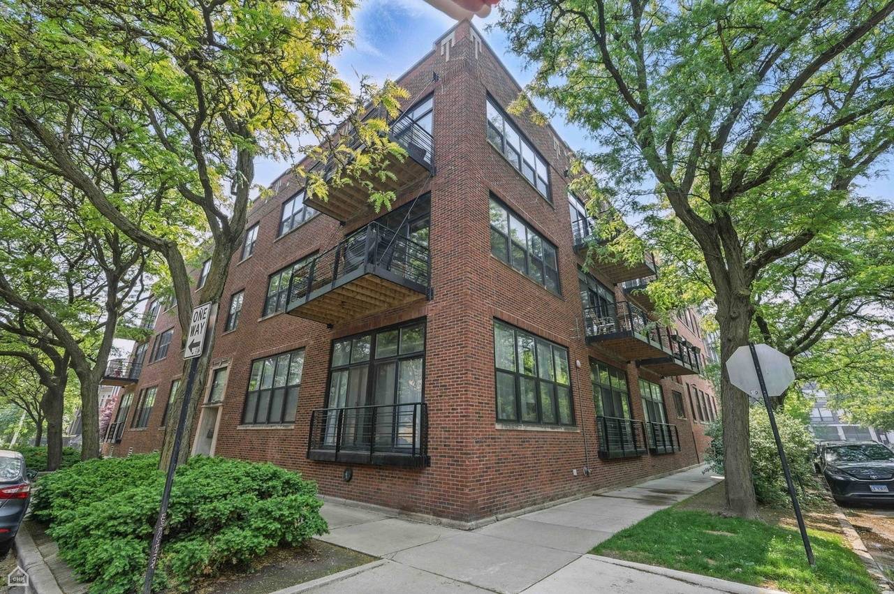 1670 N Claremont AVE #205, Chicago, IL 60647