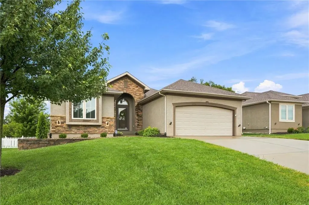 7524 N Eastern AVE, Kansas City, MO 64158