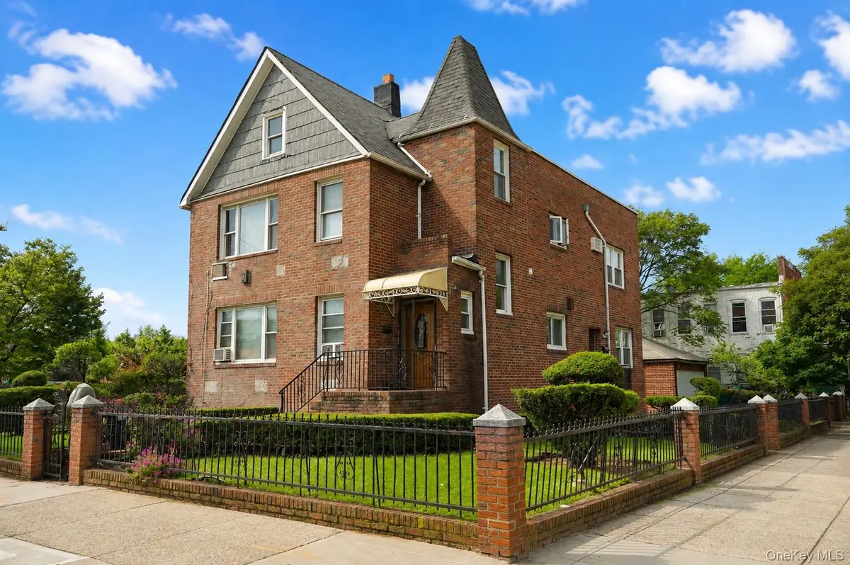 2502 84th ST, Brooklyn, NY 11214