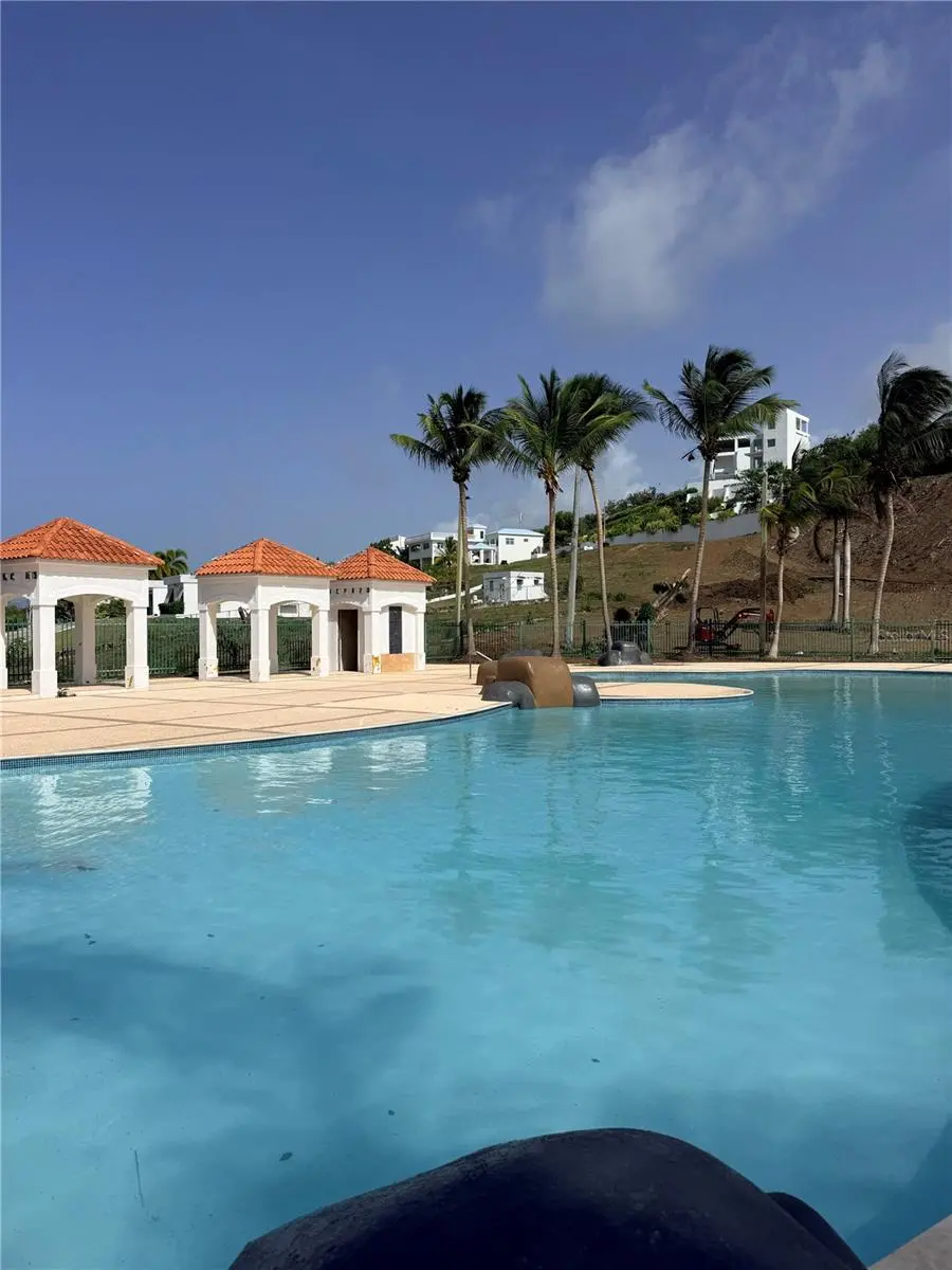 10 I #201, Rio Grande, PR 00745
