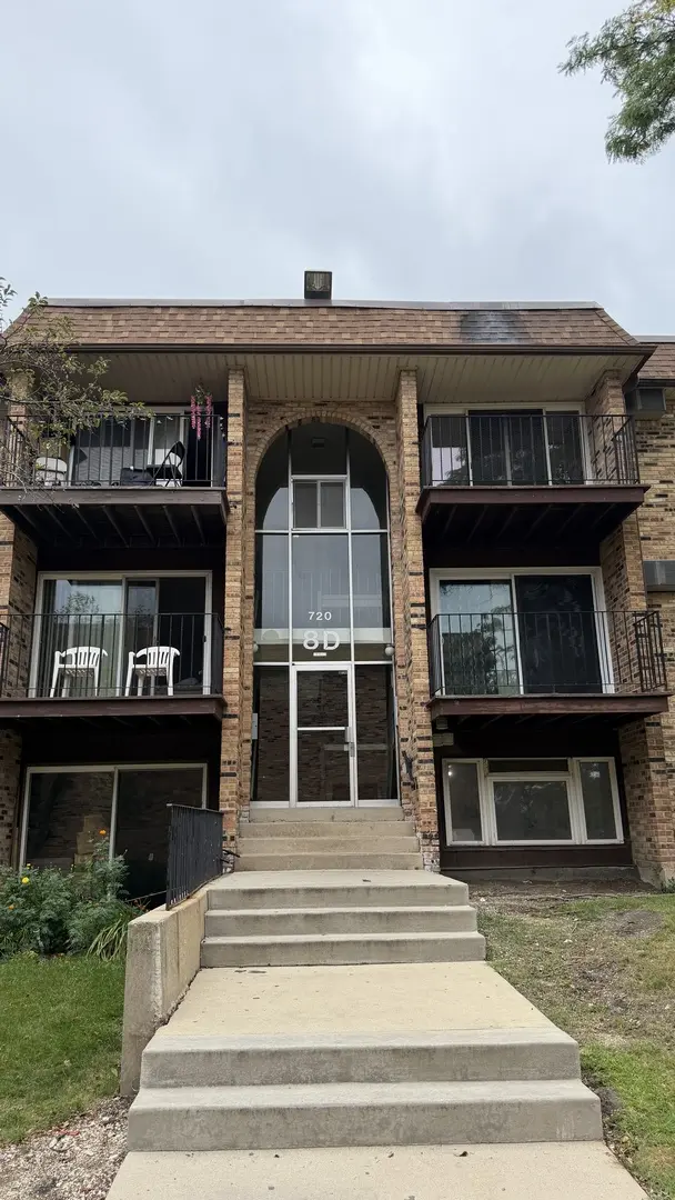 720 Hill DR #304, Hoffman Estates, IL 60192