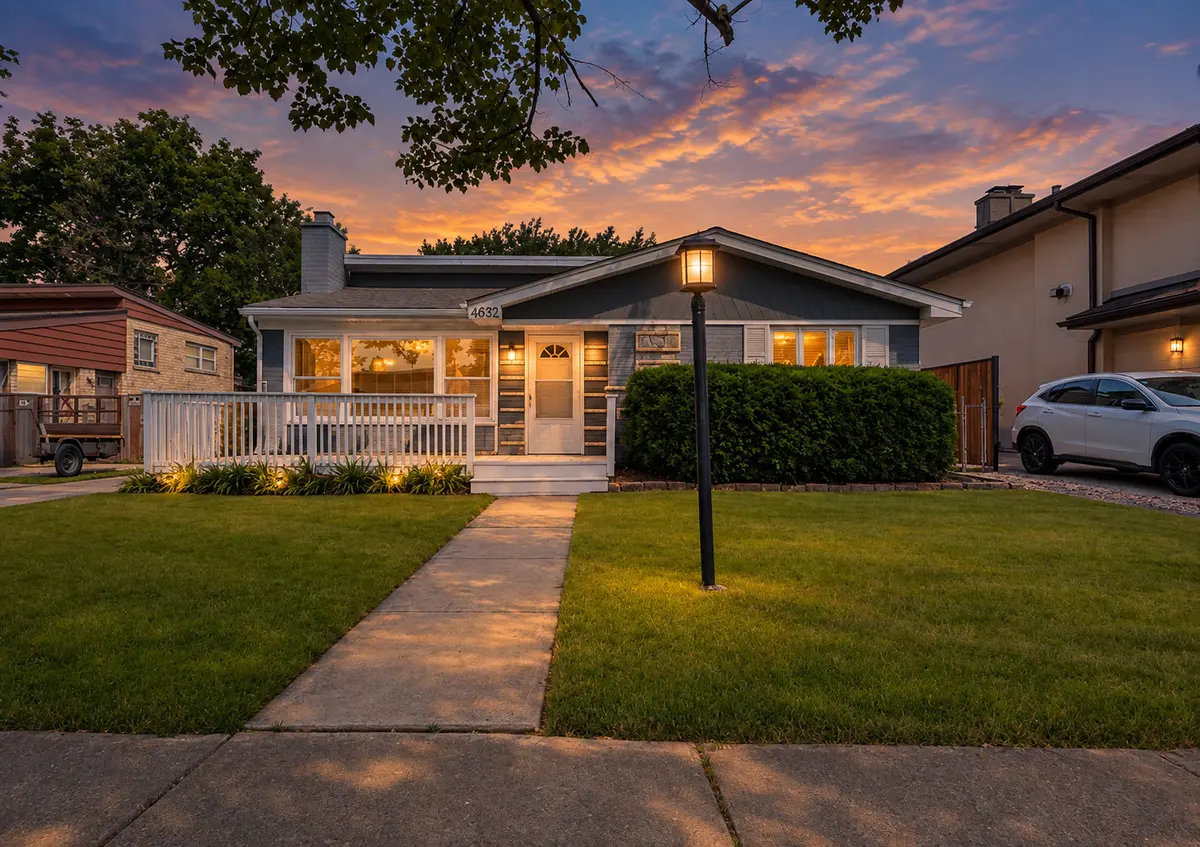 4024 W 106th ST, Oak Lawn, IL 60453