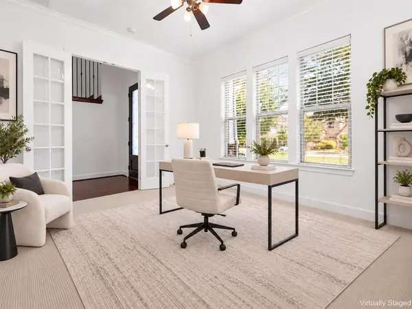 1009 Peacock Boulevard, Carrollton, TX 75007