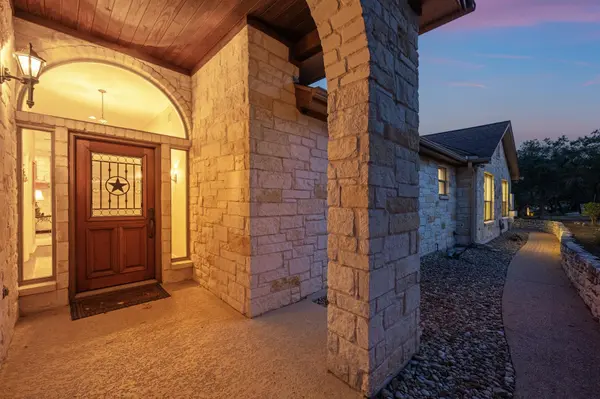 20204 Auger CV, Spicewood, TX 78669