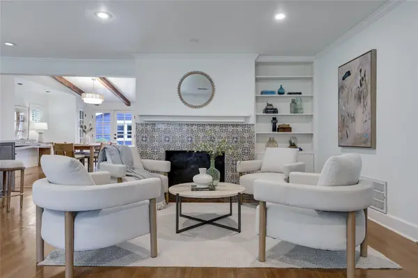 2908 Perry LN, Austin, TX 78731