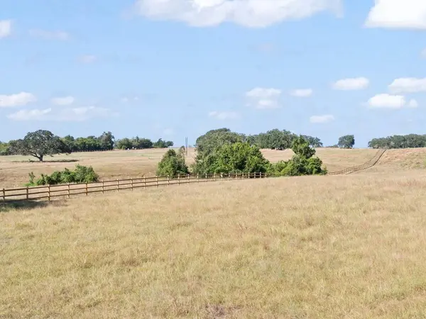 2769 FM 956, Schulenburg, TX 78956