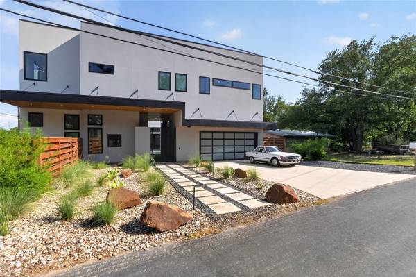 2009 San Juan DR, Austin, TX 78733