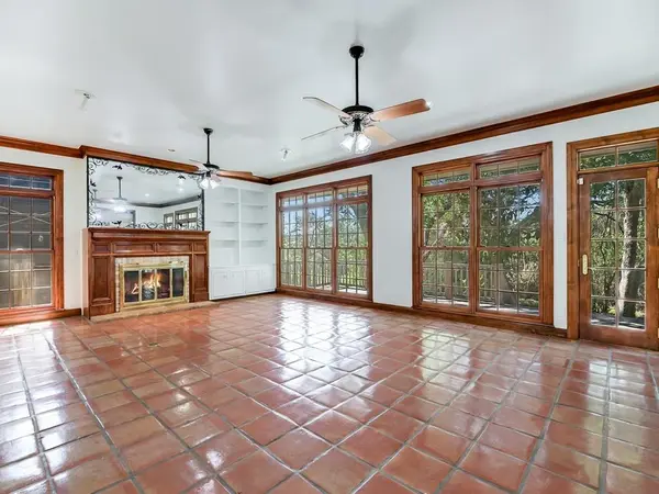 3607 Ripple Creek DR, Austin, TX 78746