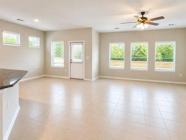 180 Olympic Park DR, Kyle, TX 78640