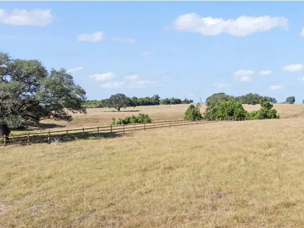 2961 FM 956, Schulenburg, TX 78956