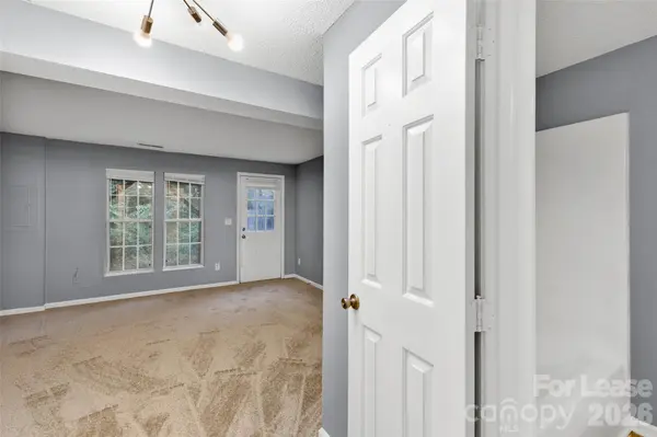 619 Lex DR, Charlotte, NC 28262