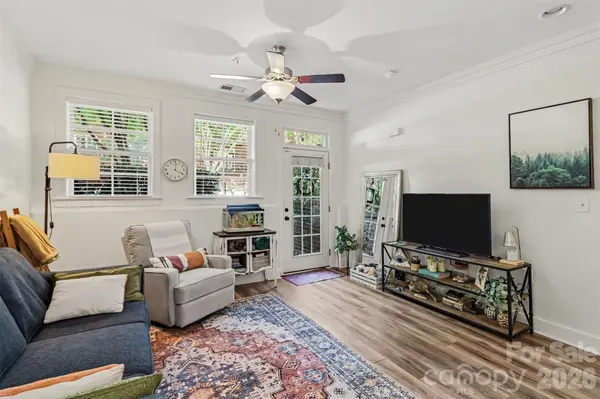 214 Harbour Place DR, Davidson, NC 28036