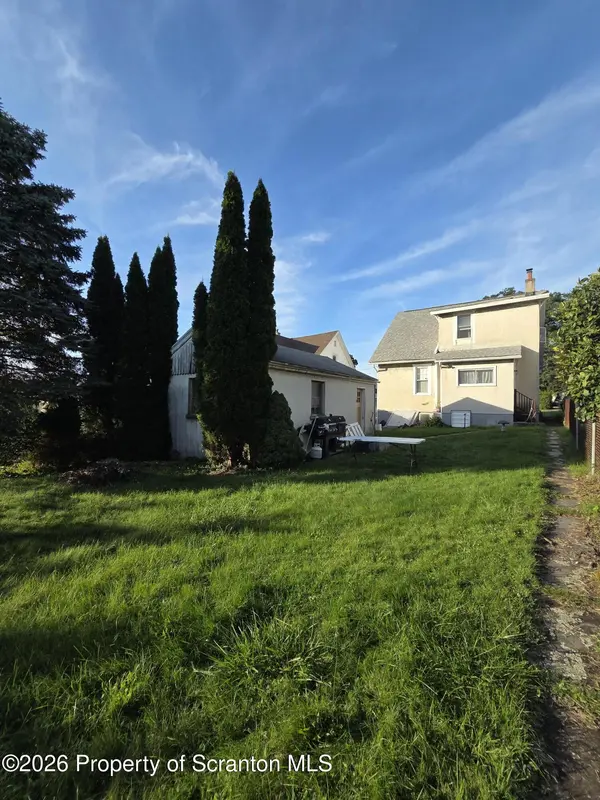 1416 Maple ST, Scranton, PA 18505