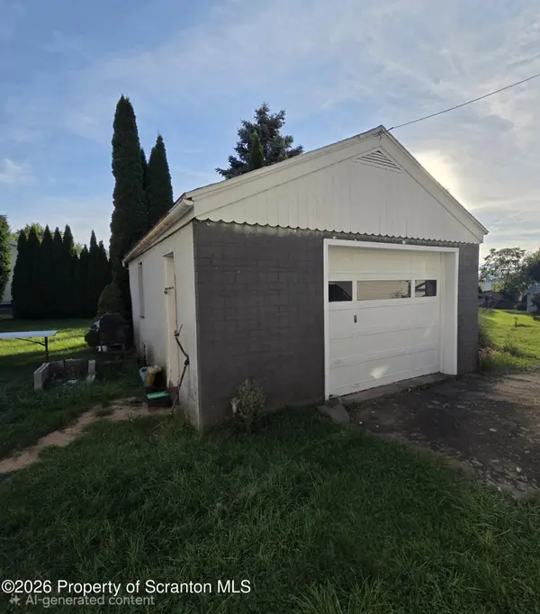 1416 Maple ST, Scranton, PA 18505