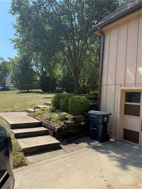 4701 NW 67th TER, Kansas City, MO 64151