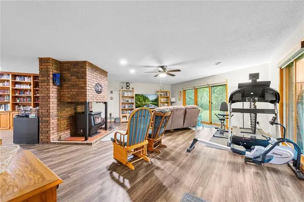 13619 Clementine RD, Smithville, MO 64089