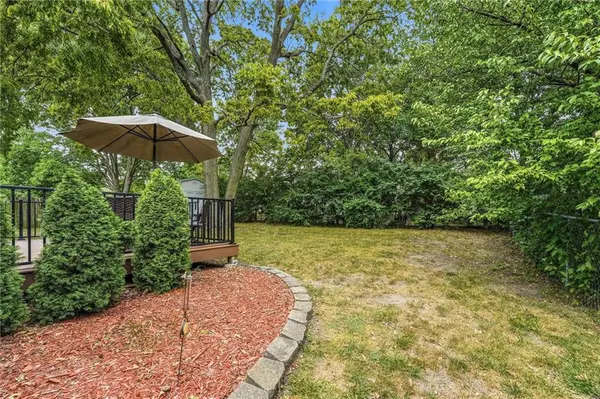 1628 NE WESTWIND DR, Lee's Summit, MO 64086