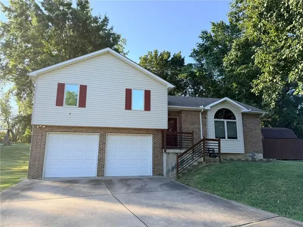 5215 Douglas AVE, Kansas City, KS 66106