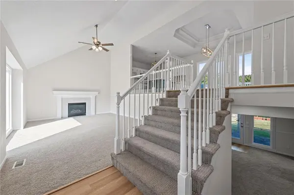 2018 NW 81st PL, Kansas City, MO 64151