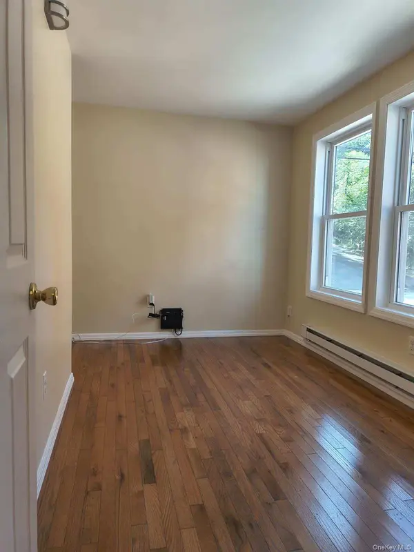 41 Scudder AVE #1st Floor Rear, Northport, NY 11768