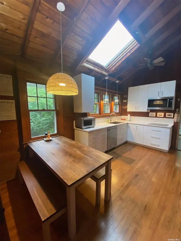 876 Evergreen WALK, Ocean Beach, NY 11770