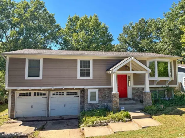 1125 Kasold DR, Lawrence, KS 66049
