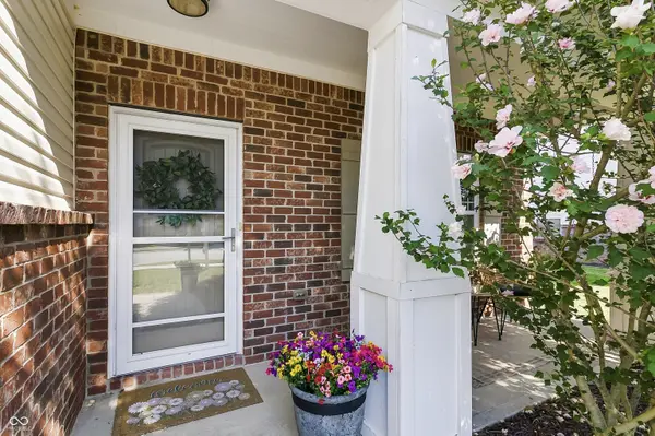 7148 N Chelmsford DR, Mccordsville, IN 46055