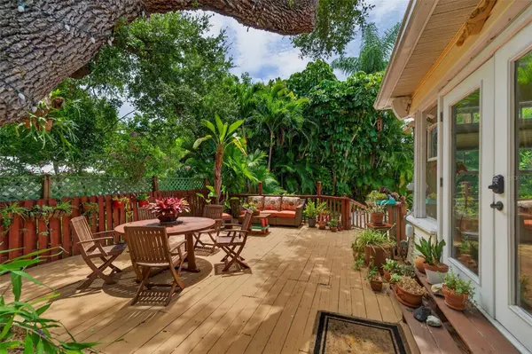 4451 CHARLES LN, Sarasota, FL 34234