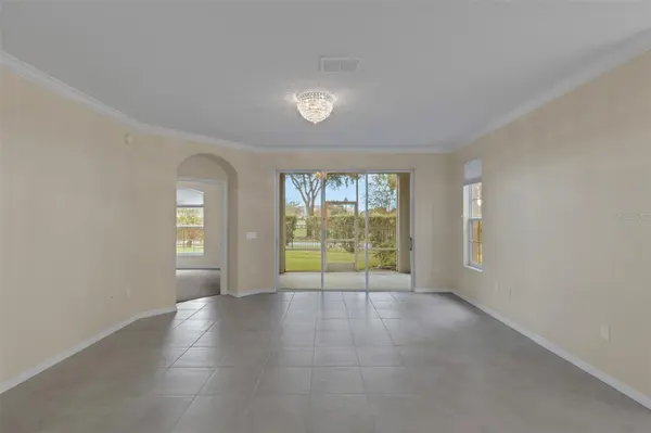 684 GRASSLANDS VILLAGE CIR, Lakeland, FL 33803