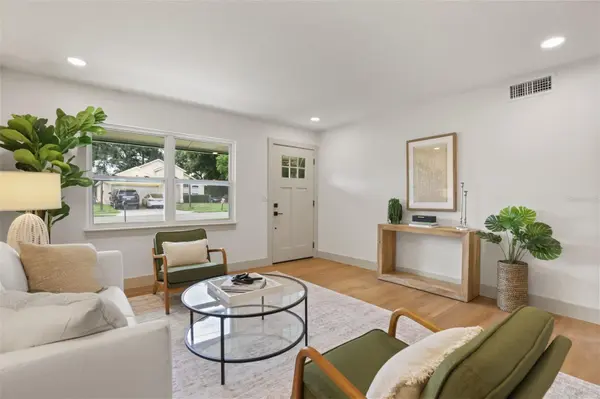 421 OAKHURST ST, Altamonte Springs, FL 32701