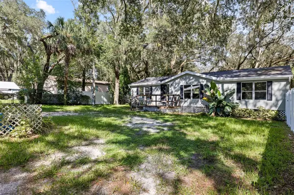 19101 LIVENGOOD RD, Lutz, FL 33559