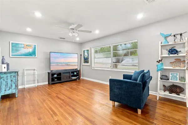 65 COMMUNITY DR, Debary, FL 32713
