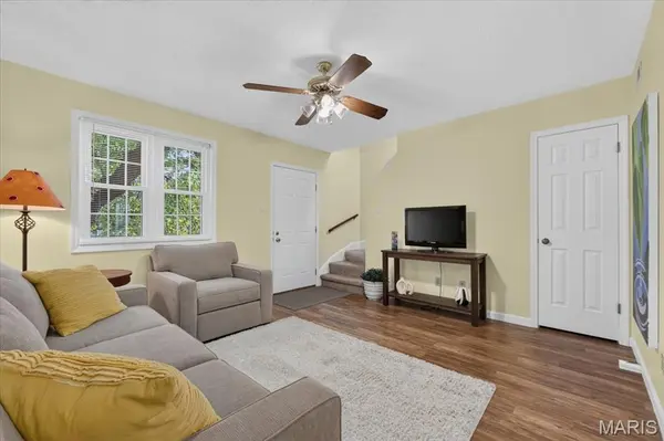 9026 W Swan CIR, Brentwood, MO 63144