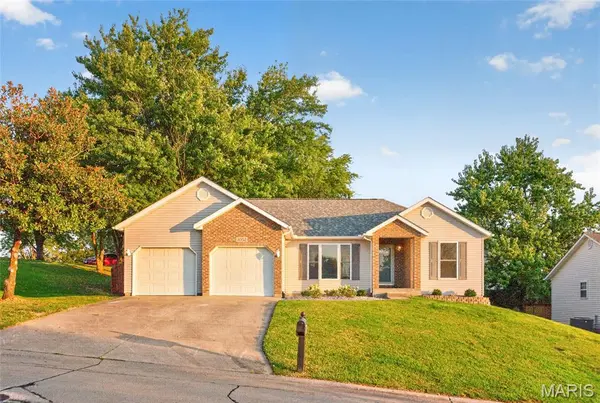1052 Birdie Ln, Jackson, MO 63755
