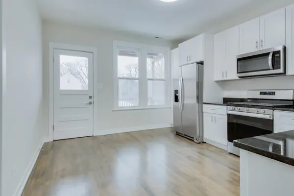 2842 N Avers AVE #2, Chicago, IL 60618