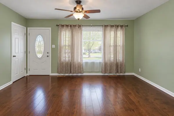 1213 Farrand AVE, La Porte, IN 46350