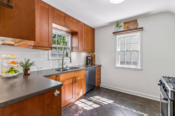 4116 Zenith AVE N, Robbinsdale, MN 55422