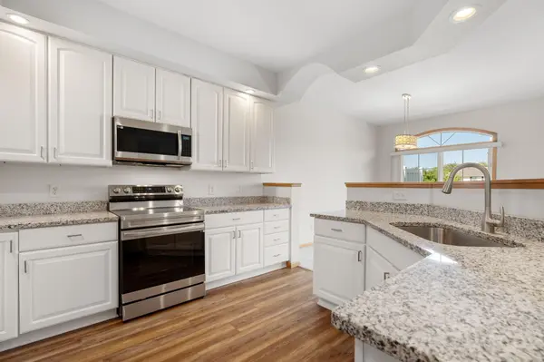 160 24th PL NW, Owatonna, MN 55060