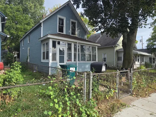 866 Duluth ST, Saint Paul, MN 55106