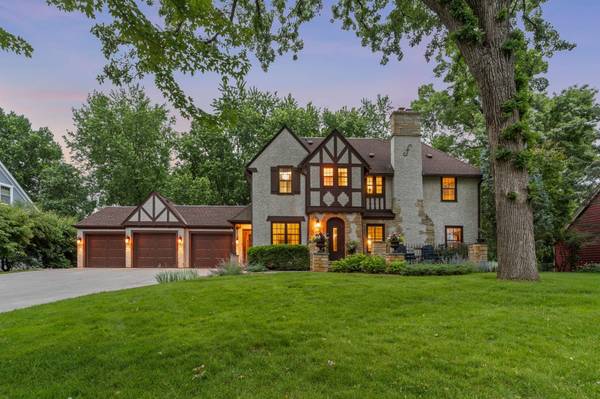 249 Hawthorne RD, Hopkins, MN 55343