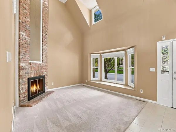 7712 S Cove CIR, Centennial, CO 80122