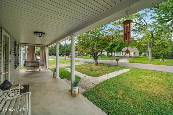 616 Mitchell Drive, Knoxville, TN 37912